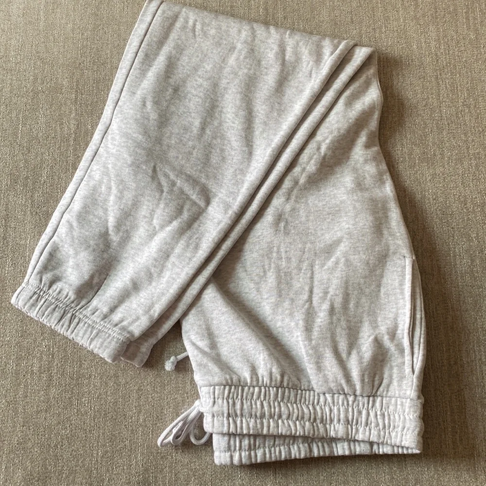 Como Vintage Light gray Sweatpants. Size XXL NWT - Picture 3 of 9